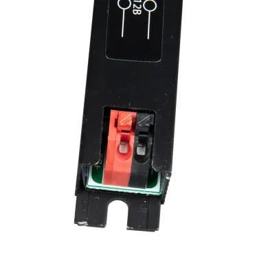 Блок питания ультркий UET-WAK-024B20 24V IP20 24Вт. металлический корпус.