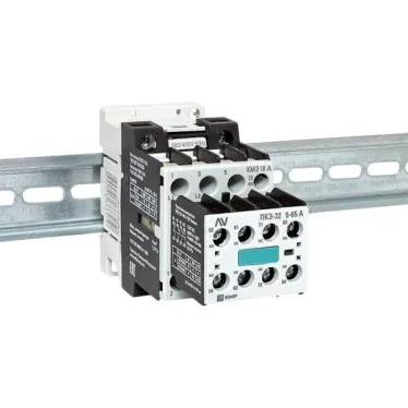 Комплект КМЭ 18А 1NO 400В АС с дополнительными контактами 2НО+2НЗ EKF AVERES
