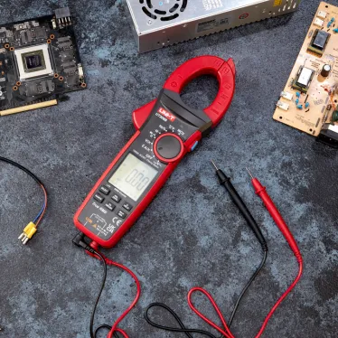 Клещи токовые UNI-T UT208B