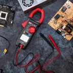 Клещи токовые UNI-T UT205+