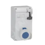                  Щит комбинационный IP55 32A 2P+E 230В
               