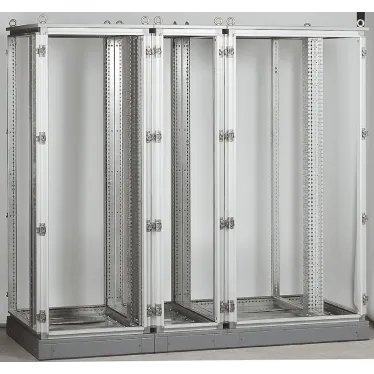 Набор из 4 каркасных стоек - XL3 4000 | 020500 | Legrand