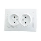                  MIRA Розетка двойная без заземления белая
               