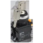 Переключатель с ключом на 3 положения 1NO+1NC чёрный MASTER IEK