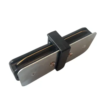 UBX-Q122 G11 BLACK 1 POLYBAG Соединитель для 2-х шинопроводов типа G, прямой внутренний. Однофазный. Черный. ТМ Volpe.
