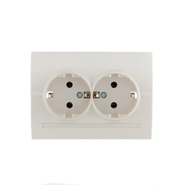 DERIY Розетка х2 с/з ПБТ жемчужно-белый
