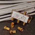 Делитель ТВ х 3 + 4шт. F BOX 5-1000 МГц GOLD,