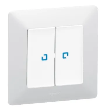 Valena IN MATIC Выключатель двухклавишный 10А 250В Безвинтовые зажимы