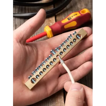 Шина нулевая 8х12мм 125А 14 отверстий крепеж по краям латунь PROxima