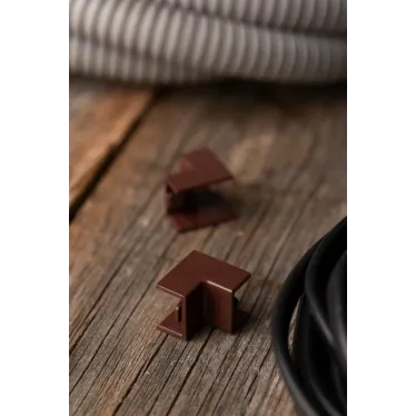 Угол внутренний (15х10) (4 шт) Plast под темное дерево