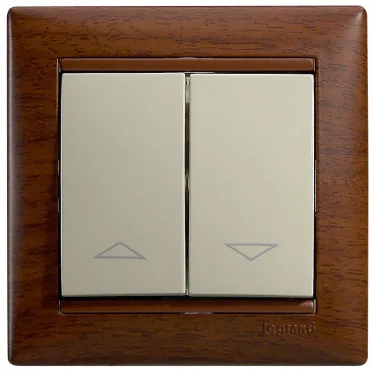 Рамка VALENA 1 пост тонированное дерево