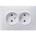 КВАРТА Розетка двойная без заземления сошторками 10А белый