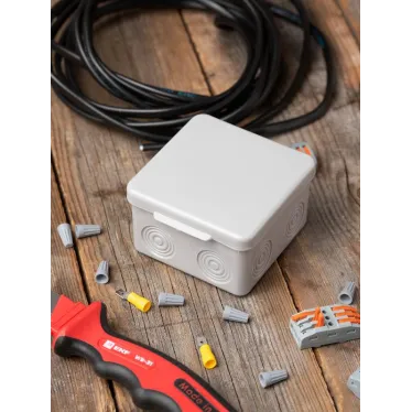 Коробка распределительная KMP-030-035 с крышкой (100х100х50) для прямого монтажа без мембр. вводов серая IP54 EKF