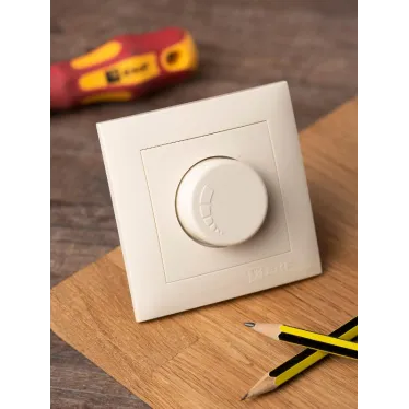 Валенсия светорегулятор 600W 220В кремовый