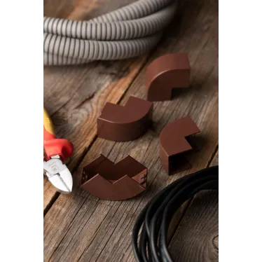 Угол внешний (25х25) (4 шт) Plast под темное дерево