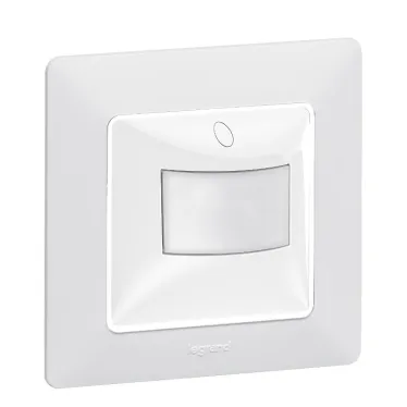 Valena IN MATIC Датчик движения 180° 400Вт с нейтралью