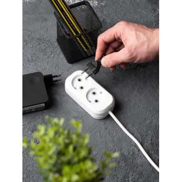 Удлинитель 'Эксперт' 2 гнезда 5 метров 10А/2.2кВт без заземления ПВС 2х0.75 PROxima