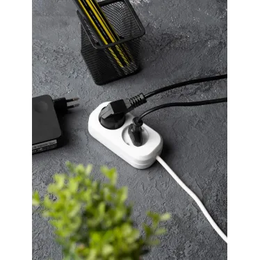 Удлинитель 'Эксперт' 2 гнезда 3 метра 10А/2.2кВт без заземления ПВС 2х0.75 PROxima