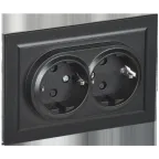 BRITE Розетка 2-ая с заземлением со шторками 16А в сборе РСш12-3-БрЧ черный | BR-R24-16-K02-F | IEK