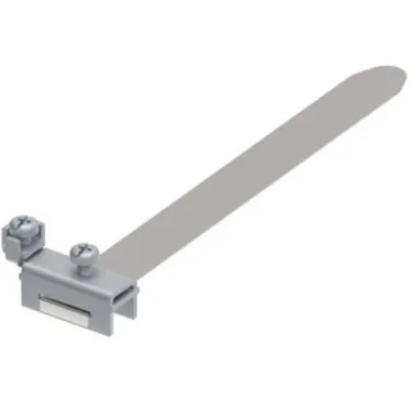 Заземляющая скоба на ленте на трубу Д16-54. Материал - нержавеющая сталь.