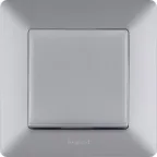 Valena LIFE Переключатель 10АХ 250В с лицевой панелью Безвинтовые зажимы Алюминий