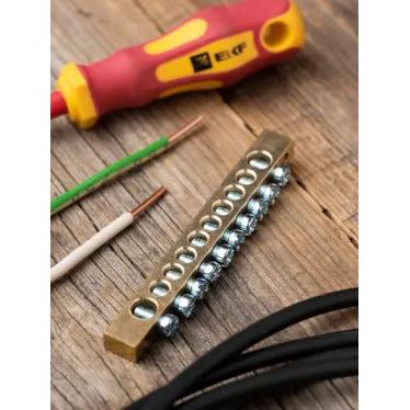 Шина PEN ноль-земля 6х9мм 10 отверстий латунь крепеж по краям PROxima