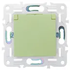 SKANDY Розетка 1-местная с заземлением с защитными шторками и крышкой 16А IP44 SK-R11G мятный IEK