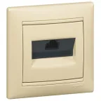 VALENA Розетка компьютерная RJ45 категория 6 1 выход UTP слоновая кость на захватах