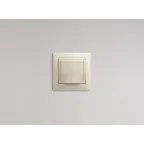 VALENA Розетка с заземлением с крышкой в рамку слоновая кость