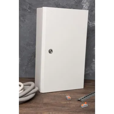 Щит распределительный навесной ЩРн-36з с замком IP54