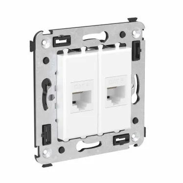 Avanti Компьютерная розетка RJ-45 без шторки в стену, кат.6 двойная, Белое облако