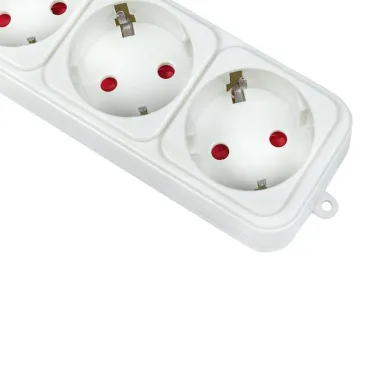 Фильтр сетевой 6x3м 16А/3.2кВт с выключателем с заземлением ПВС 3х1.0 Блокбастер XL PROxima