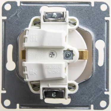 GLOSSA Розетка с заземлением со шторками перламутр в рамку