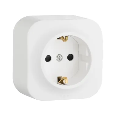 Quteo Розетка с заземлением без шторок наружная белая