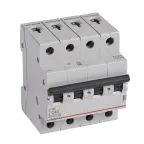 RX3 Авт.выключатель 4,5кА 40А 4П C