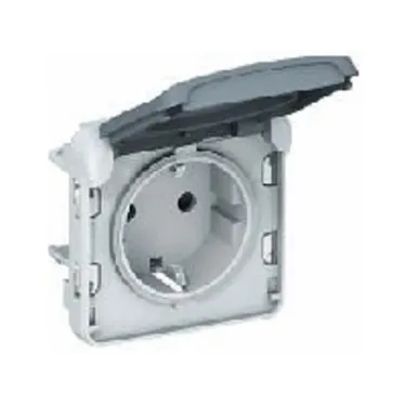 Plexo Розетка с заземлением 16А белая немецкий стандарт