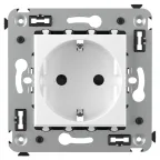 Avanti Розетка в стену, 2P+E, с защитными шторками, ''Белое облако''