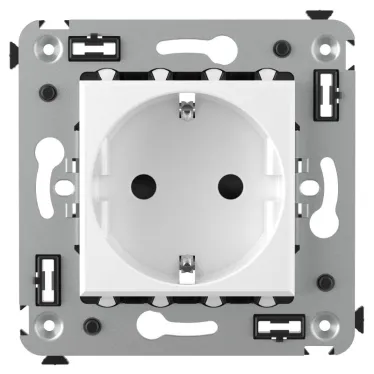 Avanti Розетка в стену, 2P+E, с защитными шторками, ''Белое облако''