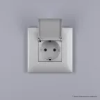 Avanti Розетка с крышкой в стену 2P+E с з/ш Закаленная сталь