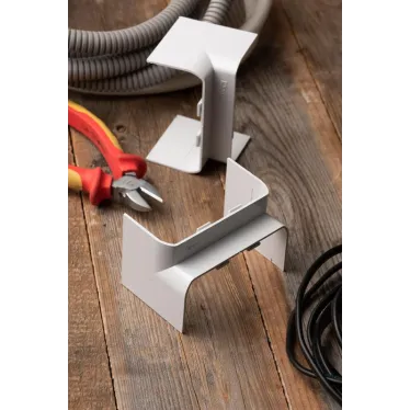 Угол внутренний (105х50) (2 шт) C-Line Белый