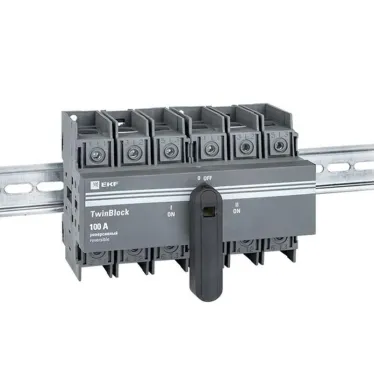 Рубильник 100A 3P реверсивный c рукояткой для прямой установки TwinBlock