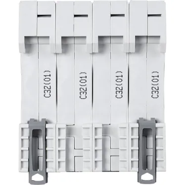 RX3 Авт.выключатель 4,5кА 32А 4П C