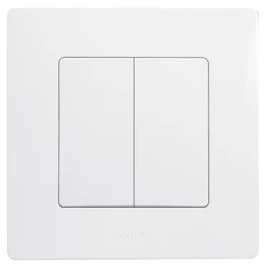 ETIKA Выключатель двухклавишный белый на безвинтовые зажимы 10АХ