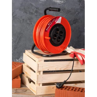 Удлинитель на катушке Атлант 2.0 4 гнезда 50м с заземлением ПВС 3x1.0 10А/2.2кВт PROxima