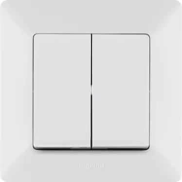 Valena LIFE Переключатель двухклавишный 10А 250В с лицевой панелью Безвинтовые зажимы Белый