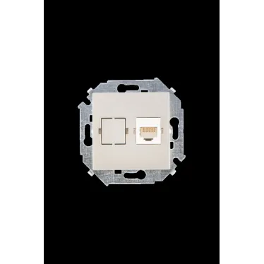 15 Розетка компьютерная скрытая RJ45 категория 5е Systimax шампань