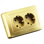 Розетка двойная скрытая с заземлением золото