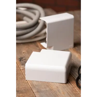 Поворот 90 гр. (105х50) (2 шт) C-Line Белый