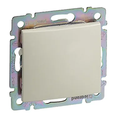 VALENA Переключатель одноклавишный IP44 10A слоновая кость