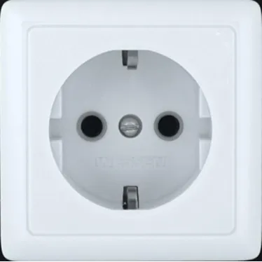 ХИТ Розетка наружная с заземлением 16А белая